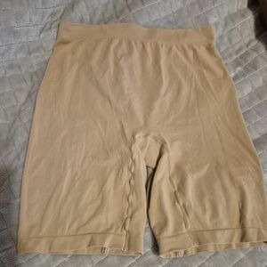 Thigh Society 7" Leg Size Large. Cooling, Smoothing Shapewear